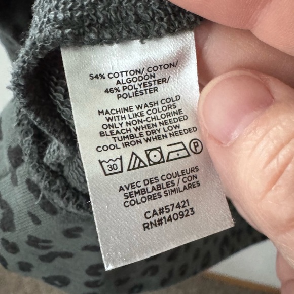 Lou & Grey black and gray animal print sweatshirt Size XS - Picture 4 of 7